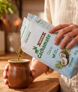 Yerba con coco, la evolución en el hábito de tomar mates Yerba con coco, la evolución en el hábito de tomar mates