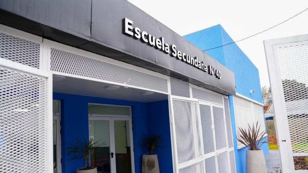 La Secundaria N° 40 de Manuel Alberti inauguró dos nuevas aulas y espacios comunes.