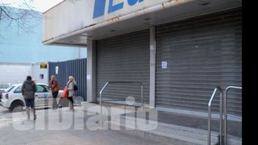 La oficina de Edenor permaneció cerrada ayer por falta de luz..