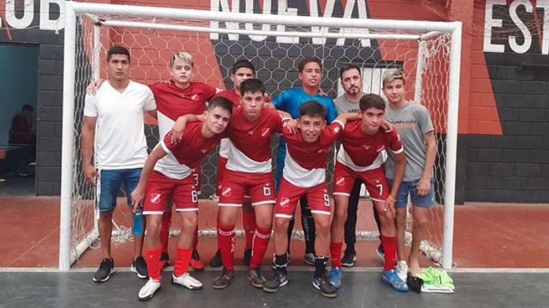 FINALISTA. La Sexta División del Rojo va por la Copa de Oro..
