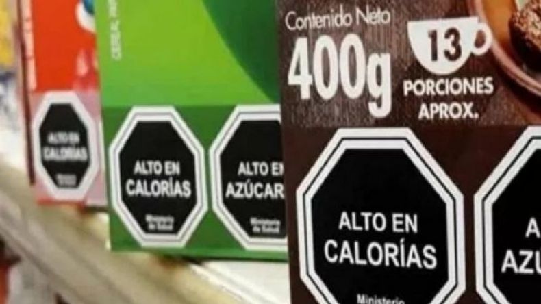 El octógono advierte sobre las características nutricionales del producto. .