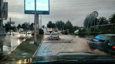REPETIDO. La calle Las Magnolias, en el K50, inundada..