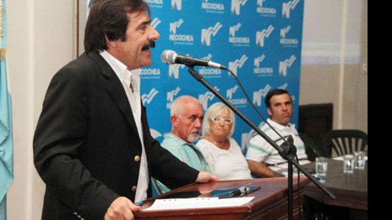 El subsecretario de Adicciones, Carlos Sanguinetti, explicó los cambios..