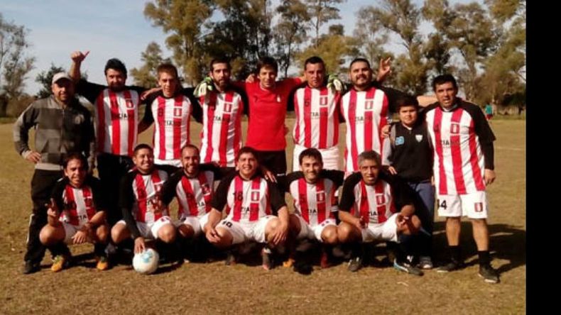 FIRMEZA. Libertad trabajó para vencer 2-1 a Flecha Dos..