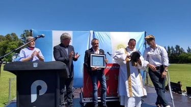Alejandro Lerner cantó en homenaje a los héroes de Malvinas