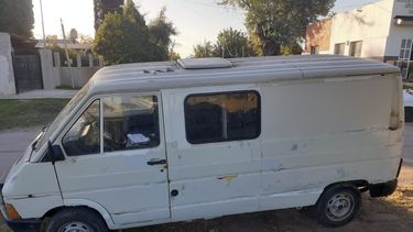 Así apareció la combi del Caldara´s Team. &nbsp;