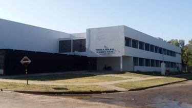 Puja. La Escuela Nº 10 se construyó en Manuel Alberti pero con los nuevos límites, quedó del lado de Del Viso. .
