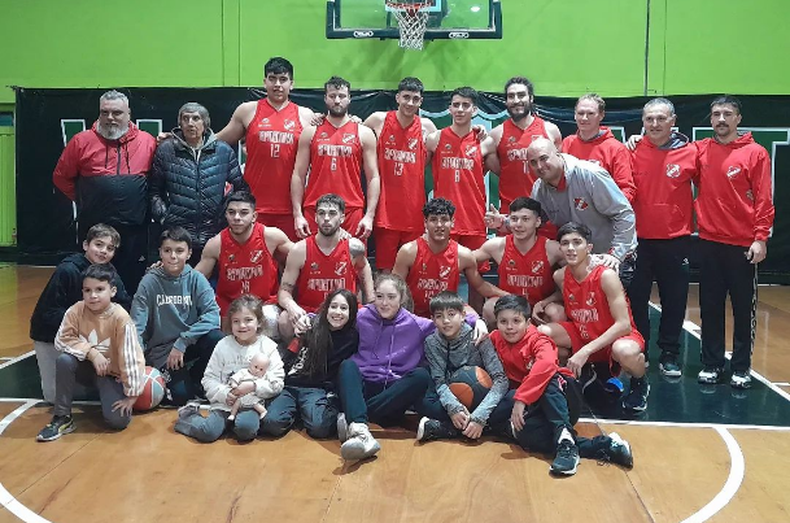 El primer equipo de Sportivo que ganó en Villa Mitre.