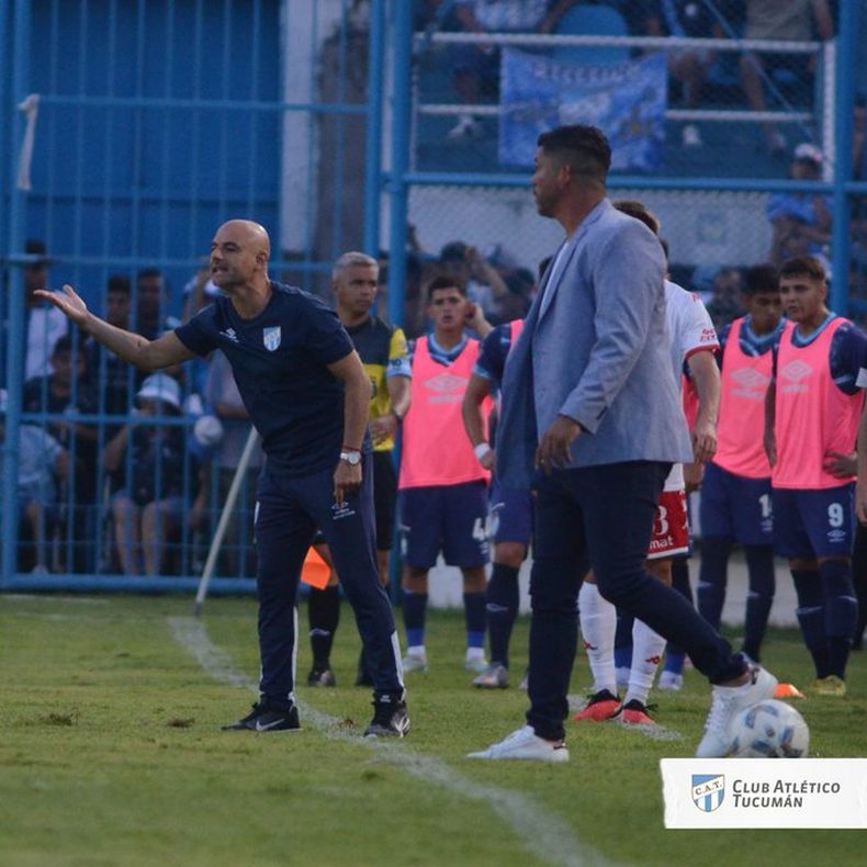 DUPLA. Orsi y Gómez quedaron cerca de clasificar al Decano a la Copa Sudamericana.