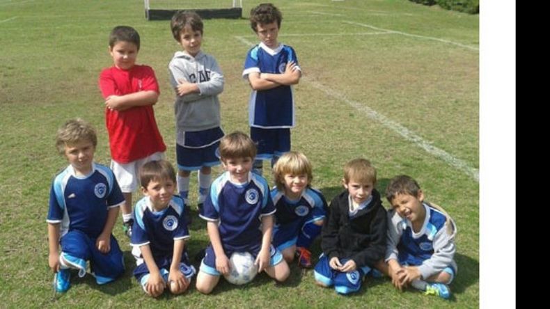 El plantel de Mapuche campeón en Mini-Infantiles (2008-09)..
