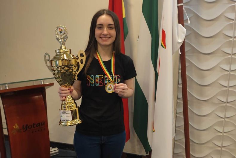 COPA. Francisco ganó el oro en Sub 18 Absoluto Blitz.