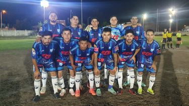 LÍDER.&nbsp;Flecha Azul pisó firme en La Sonia y sueña con el ascenso.
