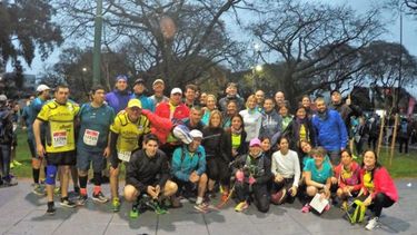 CUMPLIERON. La banda del Caldara’s Running que compitió en el barrio de Belgrano..