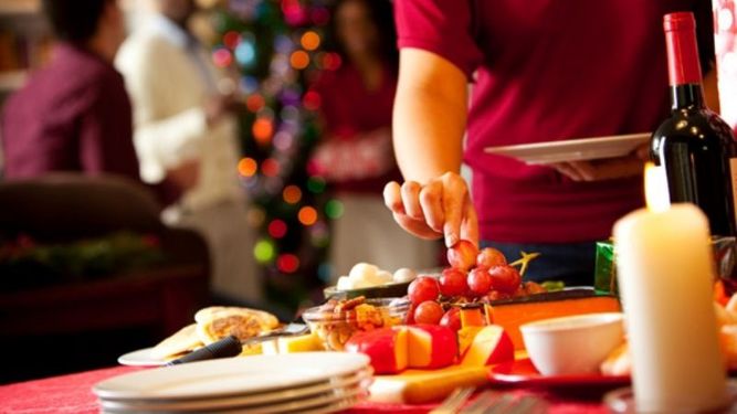 MESA SERVIDA. Recomiendan apuntar a los alimentos frescos..