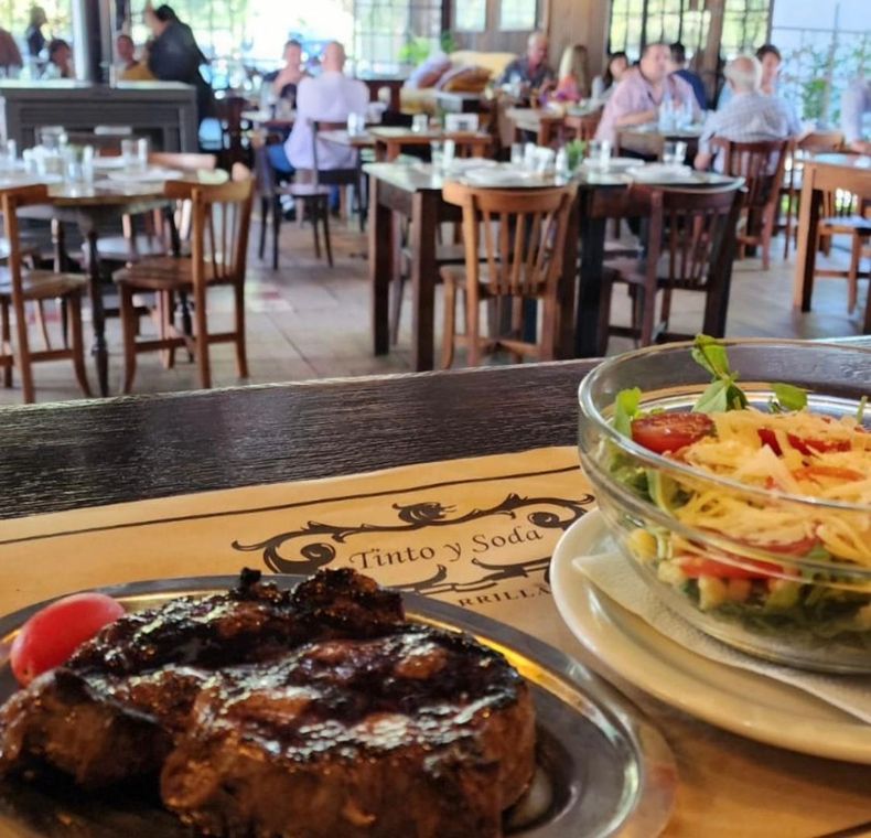 Tinto y Soda La Aldea se convirtió en un punto de encuentro distendido y con gastronomía de primer nivel, para familias y amigos.