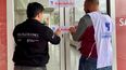 FAJA. Inspectores nacionales y municipales clausuraron la sucursal de Makro.