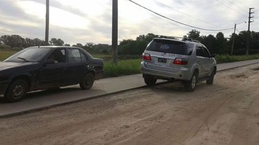 CEDA EL PASO. La calle tiene una sola mano asfaltada..