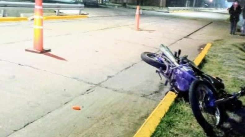 El motociclista fue trasladado al hospital Sanguinetti. Foto: @juancaimpacto. .