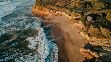 verano 2025: esta es la playa de moda de la costa atlantica