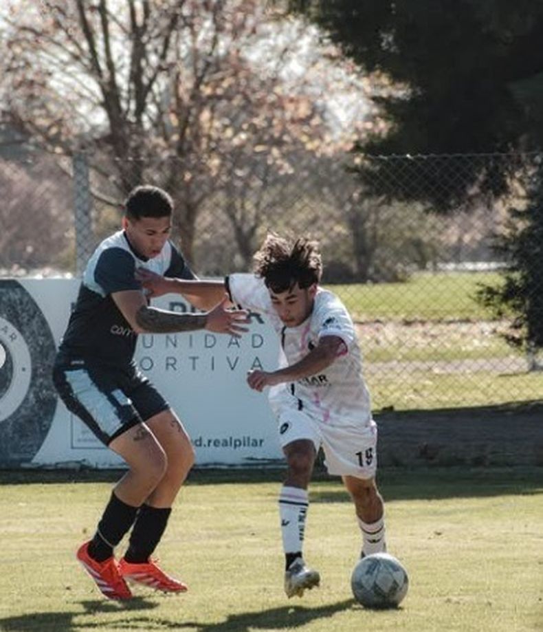 La Tercera División de Real Pilar suma 1 triunfo y 1 empate en el Clausura.