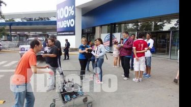 A la mañana, las acciones tuvieron lugar en Carrefour de ruta 8..