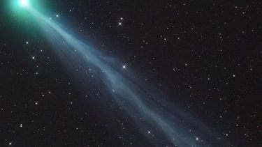 un cometa se acerca a la tierra y podria verse con binoculares