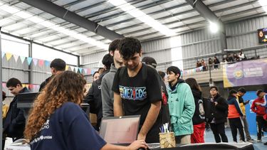 VIRTUAL Y MATERIAL. El sistema permite imprimir contenidos en los clubes municipales. &nbsp;