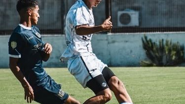 La reserva de Real Pilar perdió por primera vez en Juveniles B.