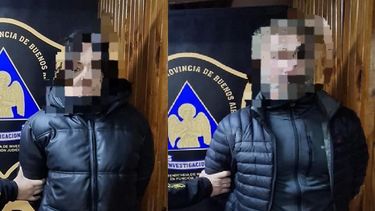 La mujer fue detenida por hurto, el hombre por agredir a la policía durante el allanamiento.