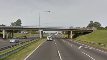 Panamericana kilómetro 49, cruce con Chacabuco..