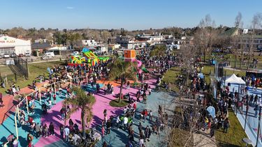 La plaza de Peruzzotti está completamente remodelada.