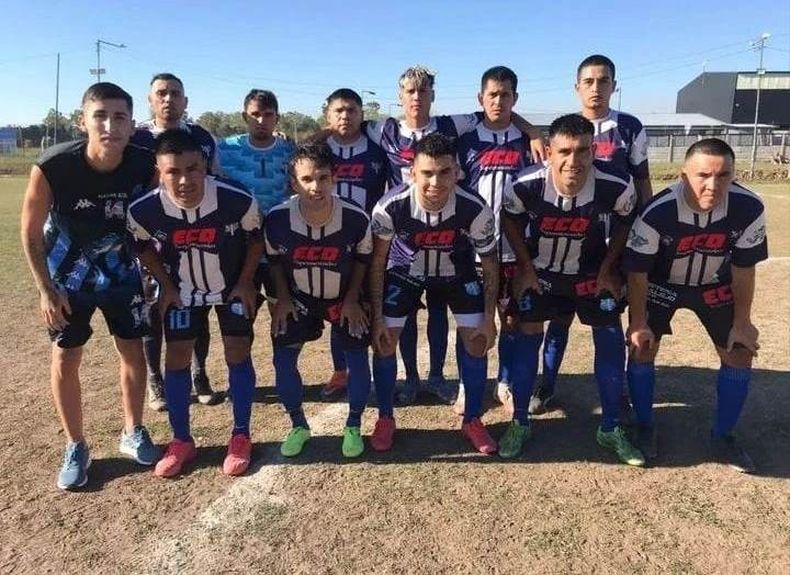 EQUIPO. Flecha viene de ganarle 2-1 el clásico a Abrojal.