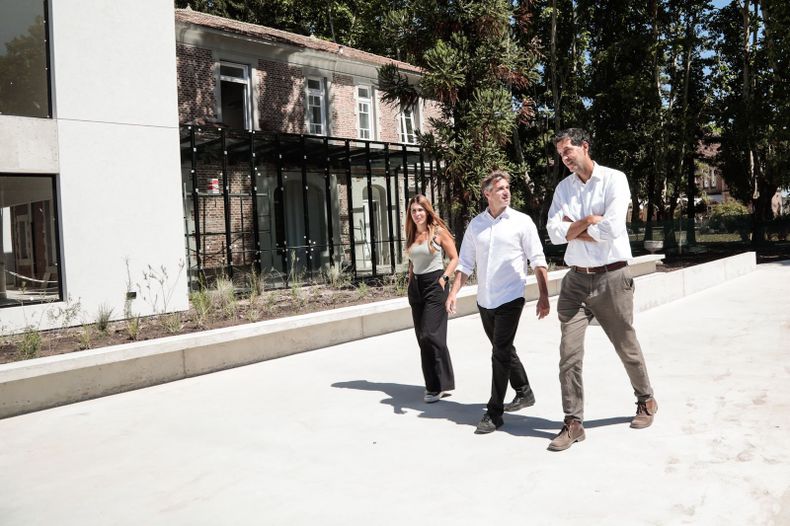 RECORRIDA. Achával dijo que el edificio está más cerca de ser realidad.