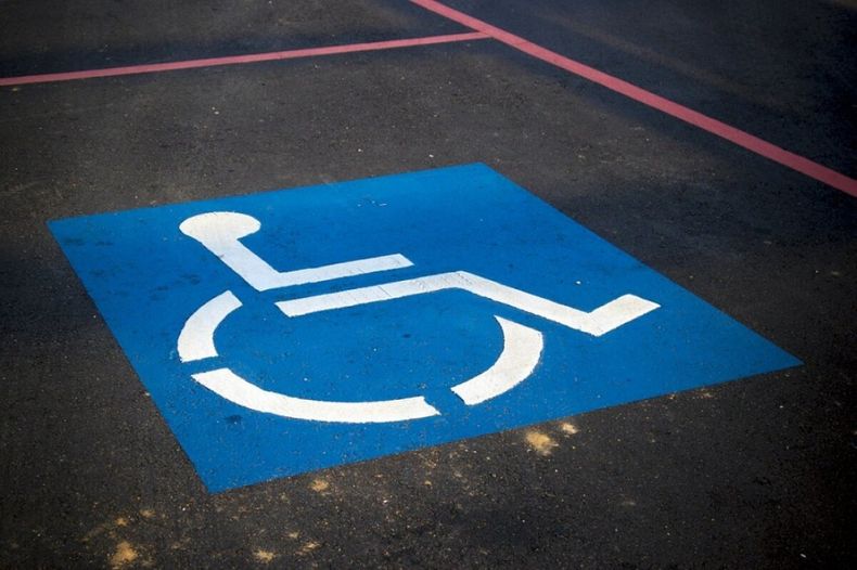 El S&iacute;mbolo Internacional de Acceso est&aacute; destino a las personas con discapacidad para garantizar que puedan transitar y estacionar libremente en todo el territorio nacional.