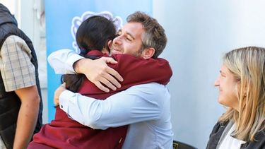 ABRAZO. Achával destacó las políticas de inclusión del gobierno..