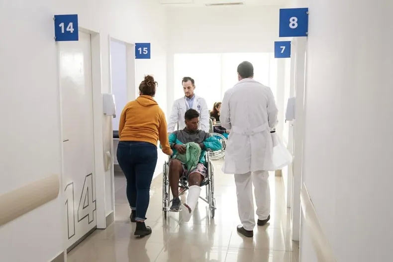 SALUD. La tasa a grandes empleadores contribuirá al financiamiento del Hospital Central.