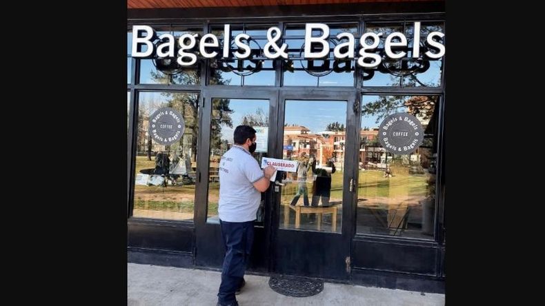 El sábado se clausuró Bagels & Bagels..