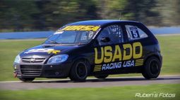 El Chevrolet Corsa de Rafú está listo tras ausentarse en Concepción del Uruguay. El Chevrolet Corsa de Rafú está listo tras ausentarse en Concepción del Uruguay.