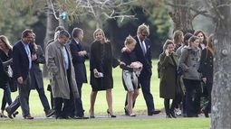 ÍNTIMA Y MUY CUSTODIADA. Así fue la ceremonia. En la foto se puede ver a Máxima y su familia..