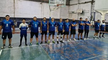 Unión de Del Viso jugó como local ante Centro Asturiano antes de la suspensión..