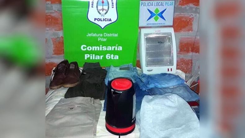 DOS ALLANAMIENTOS. Parte de los elementos recuperados..