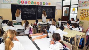 Las autoridades de la provincia autorizaron un nuevo cuadro arancelario que se aplicará con las cuotas de marzo en los colegios que reciben subsidios.