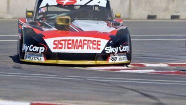Rossi fue 2º en los entrenamientos y 5º en la primera clasificación..