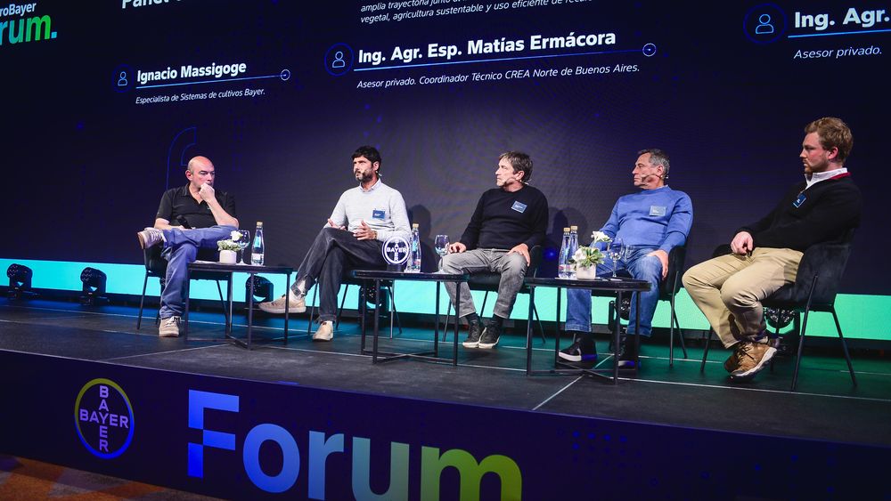 El primer AgroBayer Forum se realizó en el Hotel Hilton de Pilar.