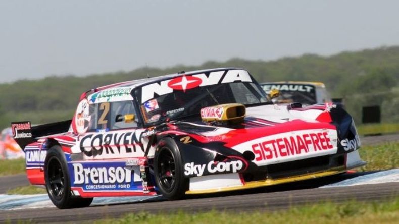 LEJOS. El Ford de Matías llegó 22º y quedó lejos en la Copa de Oro..