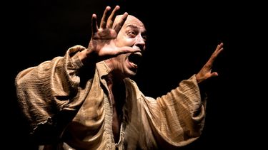 Pompeyo Audivert llega a Pilar con Habitación Macbeth.