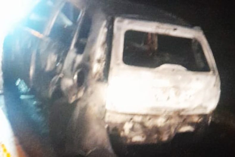 El auto se incendió por una falla eléctrica en el motor.&nbsp;