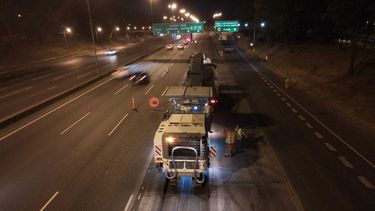 DE NOCHE. Los trabajos se efectúan entre las 22 y las 5 de la mañana.