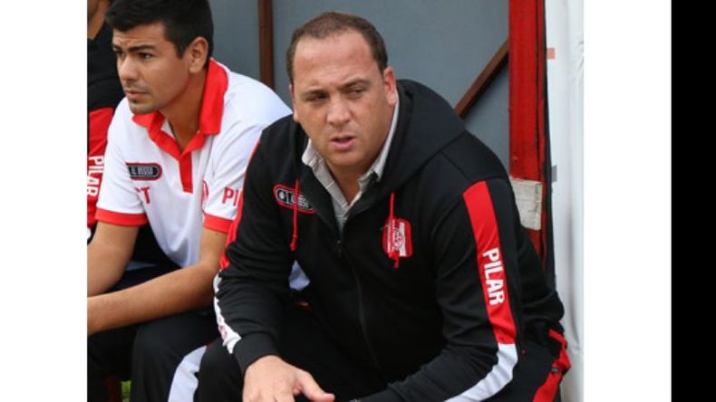 ENFURECIDO. El Colo González disparó duro contra la terna arbitral..