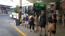 MÁS CARO. Ahora, el 57 a Plaza Italia cuesta $40,90..